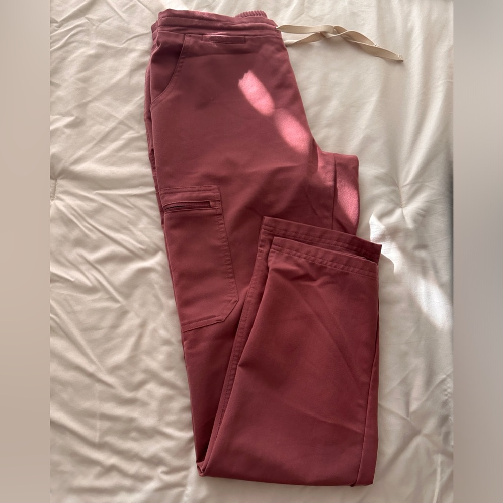 Figs Slim Straight Scrubs Mauve